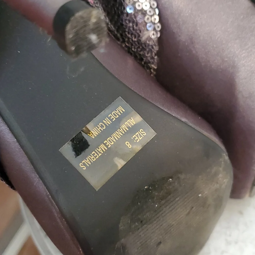 Metallic gray sequin booties - Picture 6 of 7